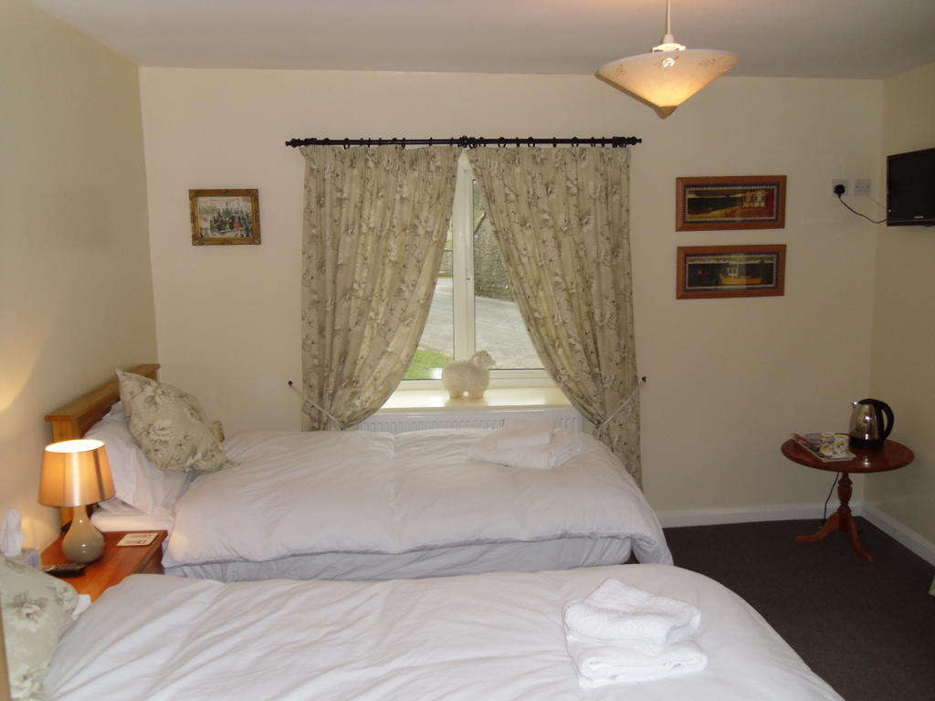 Tithe Barn Bed And Breakfast Carnforth Oda fotoğraf